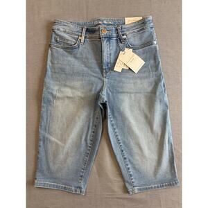 New Tommy Bahama Boracay Indigo Boardwalk 15-Inch Shorts Size 4 Light Wash High